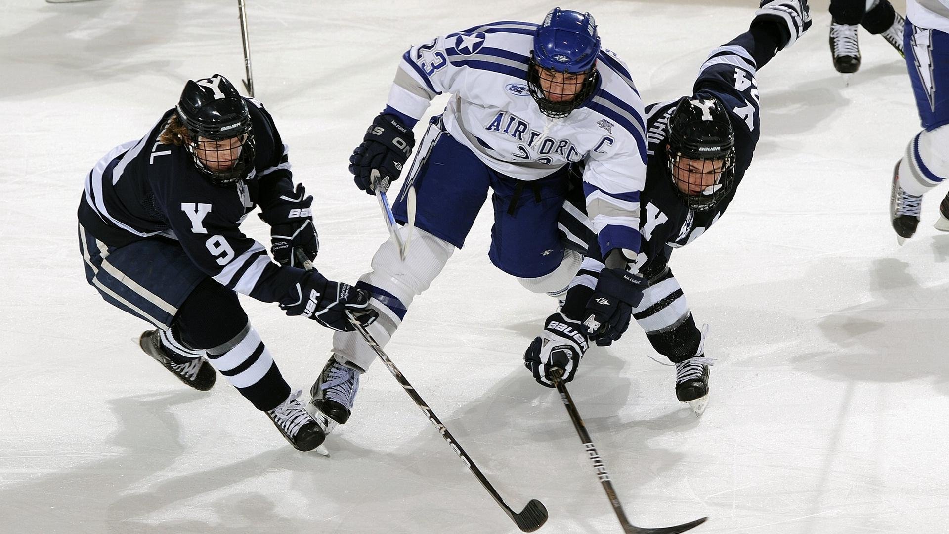 美国男足时隔24年重返奥运四分之一决赛，美国男足战绩